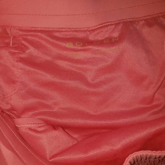 Aritzia Golden Move Tech Legacy High Rise Shorts- 8 - Picture 4 of 4